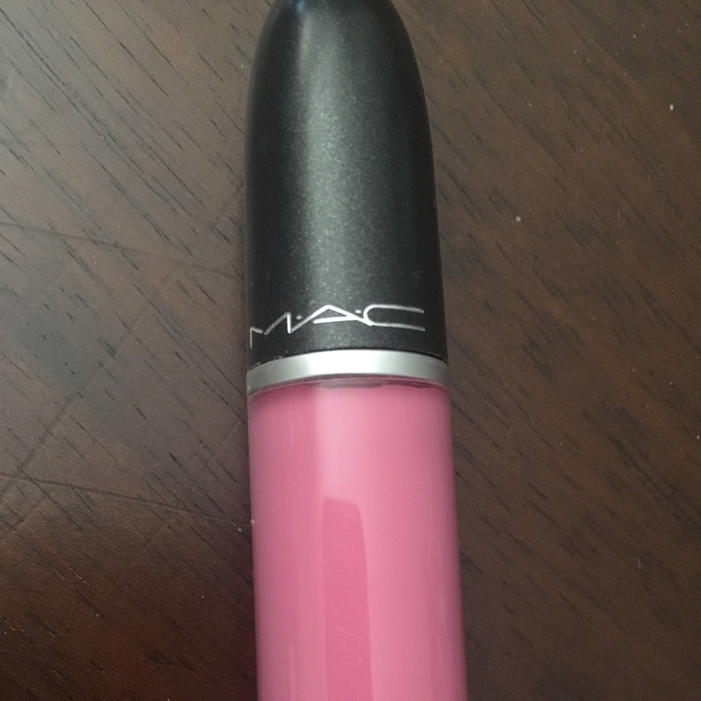 SOLD Mac Lip Color